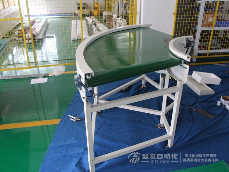 標(biāo)準(zhǔn)90度皮帶轉(zhuǎn)彎機